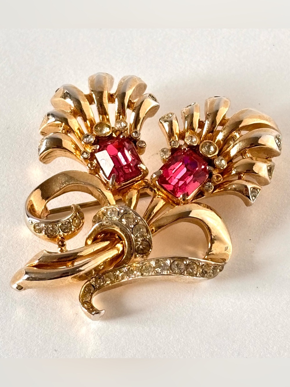 Vintage Coro Floral Pink Glass and Rhinestone Pin Brooch